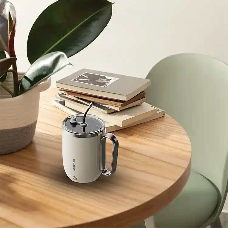 ماگ همزن دار LePresso Sip Spin